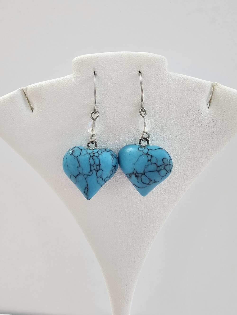 Vintage Y2K Turquoise Howlite Heart Dangle Earrings Boho Western